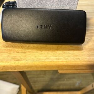DNKY glasses holder. In very good condition.​​